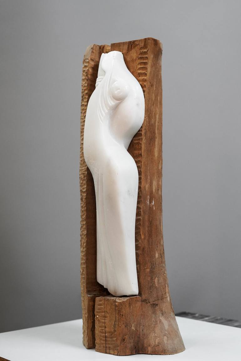Original Figurative Women Sculpture by Vangelis Ilias