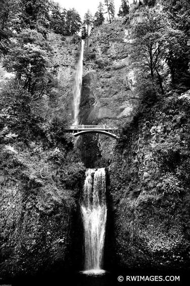 MULTNOMAH FALLS COLUMBIA RIVER GORGE OREGON VERTICAL LANDSCAPE - Limited Edition of 100 thumb