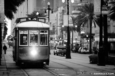 STREETCAR CANAL STREET NEW ORLEANS LOSUISIANA BLACK AND WHITE - Limited Edition of 111 thumb