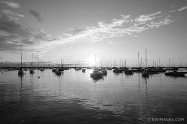 MONROE HARBOR SUNRISE CHICAGO LAKEFRONT BLACK AND WHITE - Limited Edition of 55 thumb