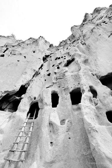 CLIFF DWELLINGS BANDELIER NATIONAL MONUMENT NEW MEXICO BLACK AND WHITE - Limited Edition of 55 thumb