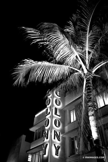 ART DECO ARCHITECTURE MIAMI BEACH FLORIDA NIGHT BLACK AND WHITE - Limited Edition of 100 thumb