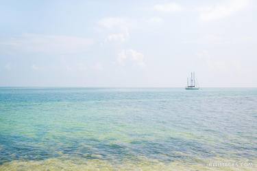 BLUE GREEN OCEAN UPPER MATECUMBE KEY ISLAMORADA FLORIDA KEYS - Limited Edition of 125 thumb