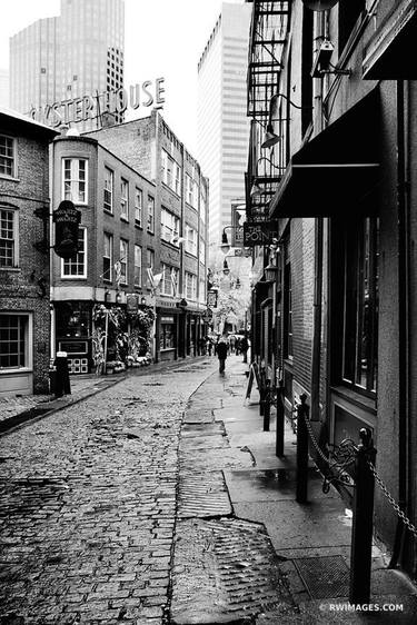 COBBLE STONE STREET OYSTER HOUSE BOSTON BLACK AND WHITE VERTICAL - Limited Edition of 100 thumb