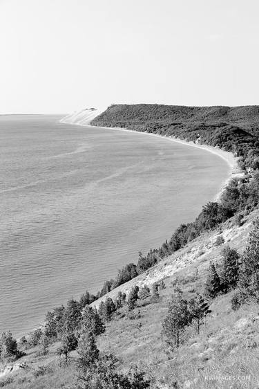 LAKE MICHIGAN EMPIRE BLUFF TRAIL SLEEPING BEAR DUNES MICHIGAN BLACK AND WHITE VERTICAL - Limited Edition of 100 thumb