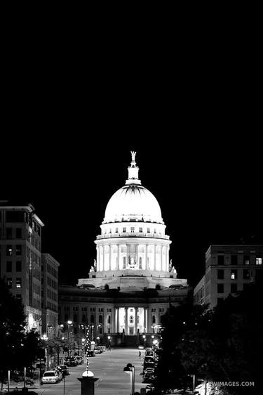 MADISON WISCONSIN CAPITOL BUILDING AT NIGHT BLACK AND WHITE VERTICAL - Limited Edition of 125 thumb