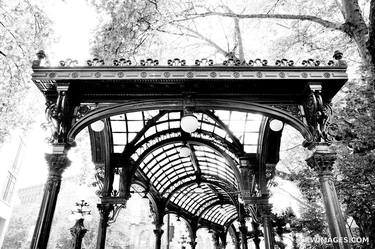 PERGOLA PIONEER SQUARE HISTORIC SEATTLE BLACK AND WHITE - Limited Edition of 125 thumb