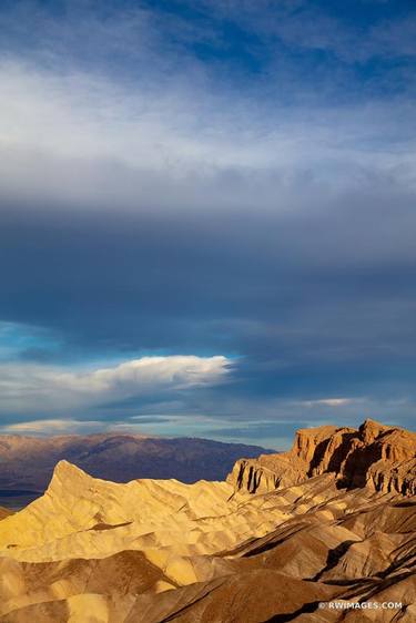MANLY BEACON ZABRISKIE POINT SUNRISE DEATH VALLEY CALIFORNIA - Limited Edition of 125 thumb