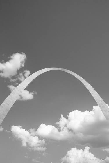 THE GATEWAY ARCH ST. LOUIS MISSOURI BLACK AND WHITE - Limited Edition of 100 thumb