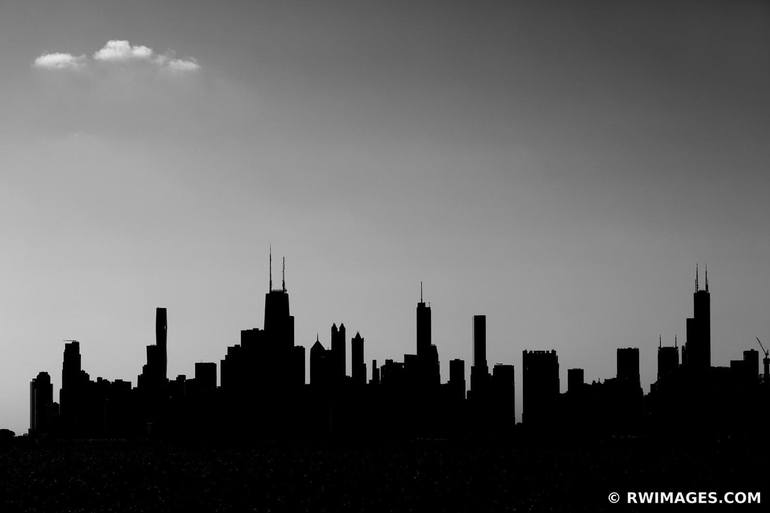 chicago skyline black and white