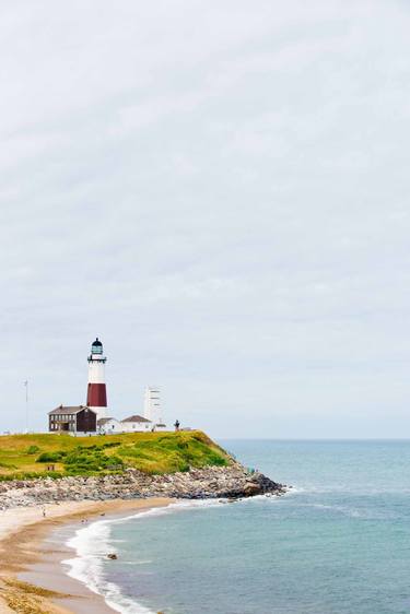 MONTAUK POINT LIGHTHOUSE LONG ISLAND NEW YORK COLOR VERTICAL thumb
