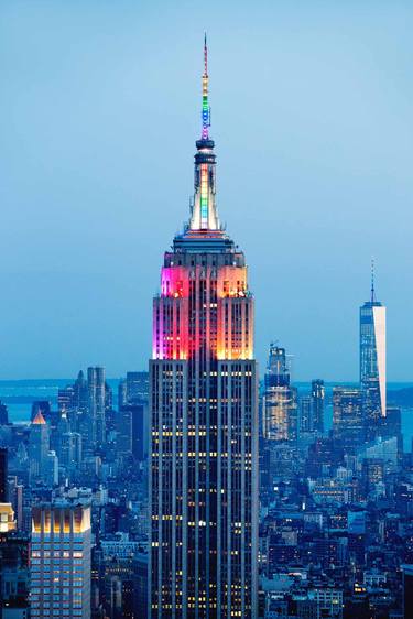 EMPIRE STATE BUILDING MANHATTAN SKYLINE NEW YORK CITY thumb