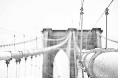 BROOKLYN BRIDGE MANHATTAN NEW YORK BLACK AND WHITE thumb