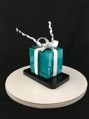 Baby Tiffany Gift box thumb