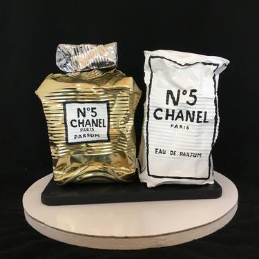 All Fucked up Chanel N.5 with box thumb