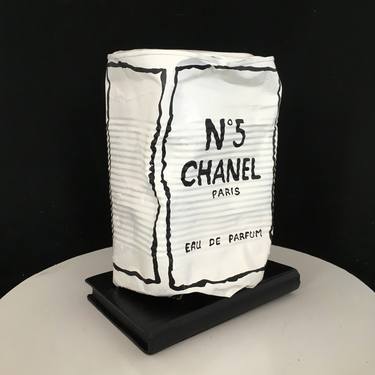 All fucked up Chanel N.5 with box thumb