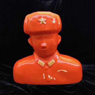 Louie Art Space-Shen Jingdong ”Hero” Sculpture Orange 8 of 8 thumb