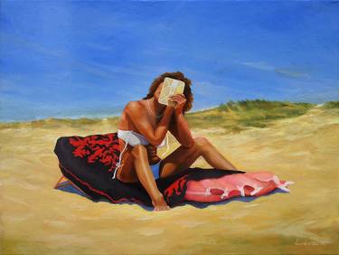 Woman on the beach in Damgan thumb