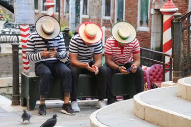 Gondoliers in Venice - Limited Edition of 2 thumb