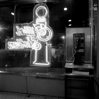 The phone booth, Hadley Diner, Massachusetts, 2009 - Limited Edition of 20 thumb