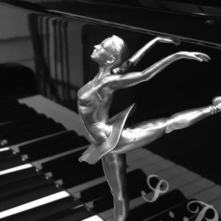 Original Art Nouveau Body Sculpture by Anna Lubomirska