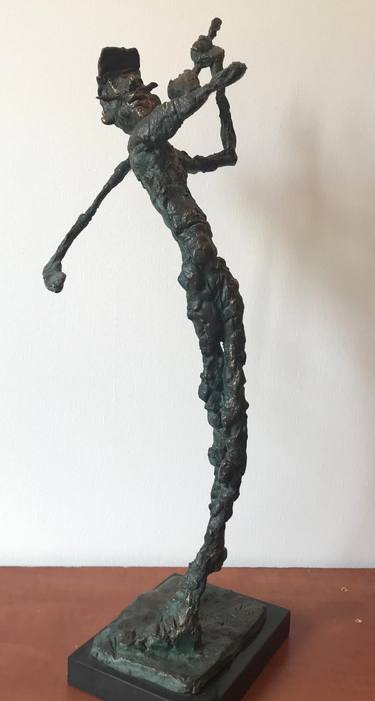 Golfer - bronze sculpture by Erno Toth thumb