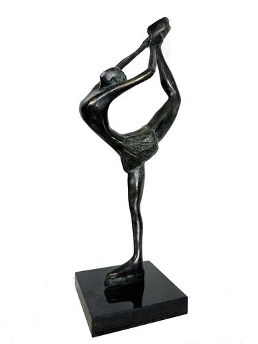 Original Figurative Sport Sculpture by Peter Vámosi - Vamosiart Group