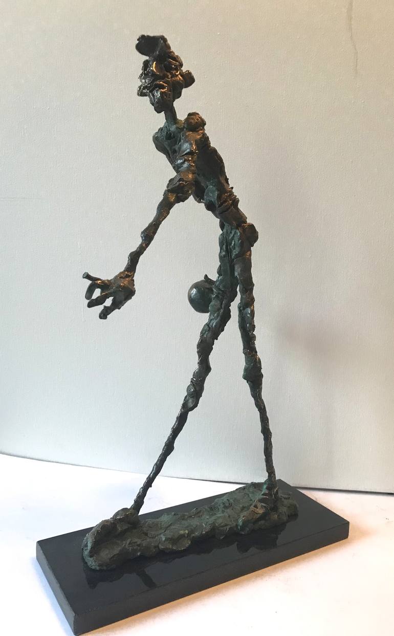Pétangue - bronze sculpture by Erno Toth Original Sculpture by vamosiart gallery