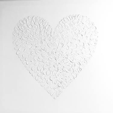 Heart white D textured minimalistic abstraction thumb