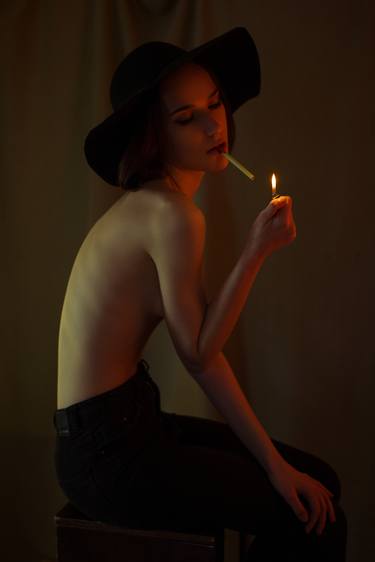 Beautiful girl in a hat lights a cigarette - Limited Edition of 10 thumb