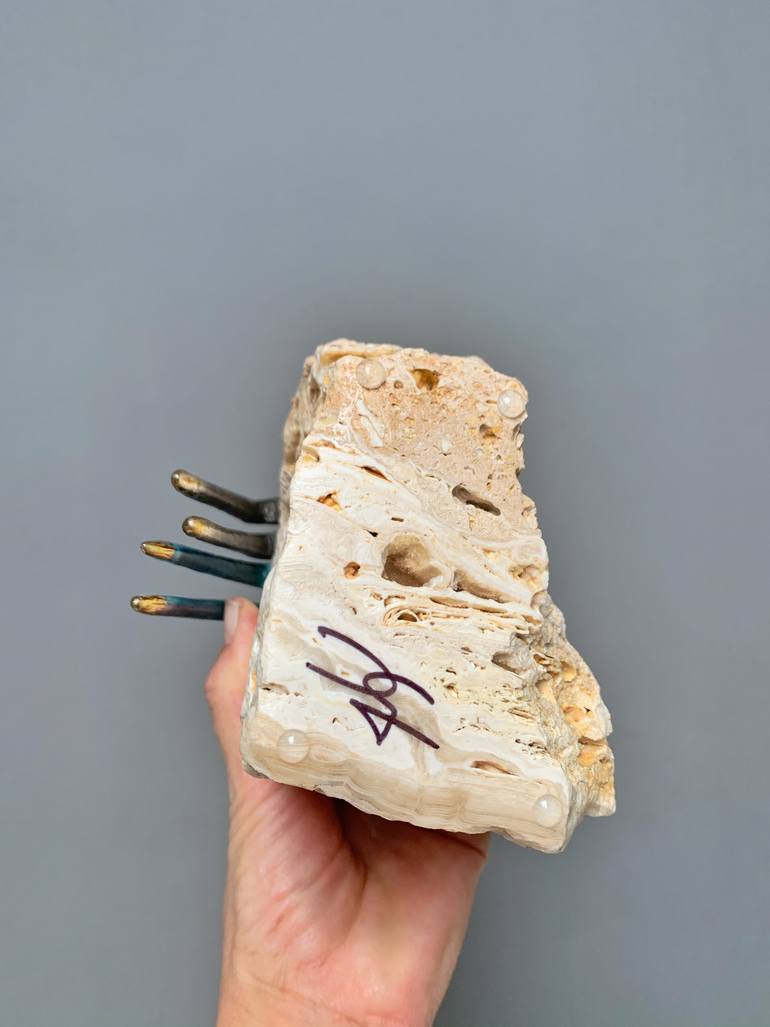 Original Figurative People Sculpture by Yenny Cocq