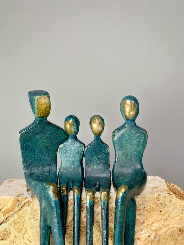 Original Family Sculpture by Yenny Cocq