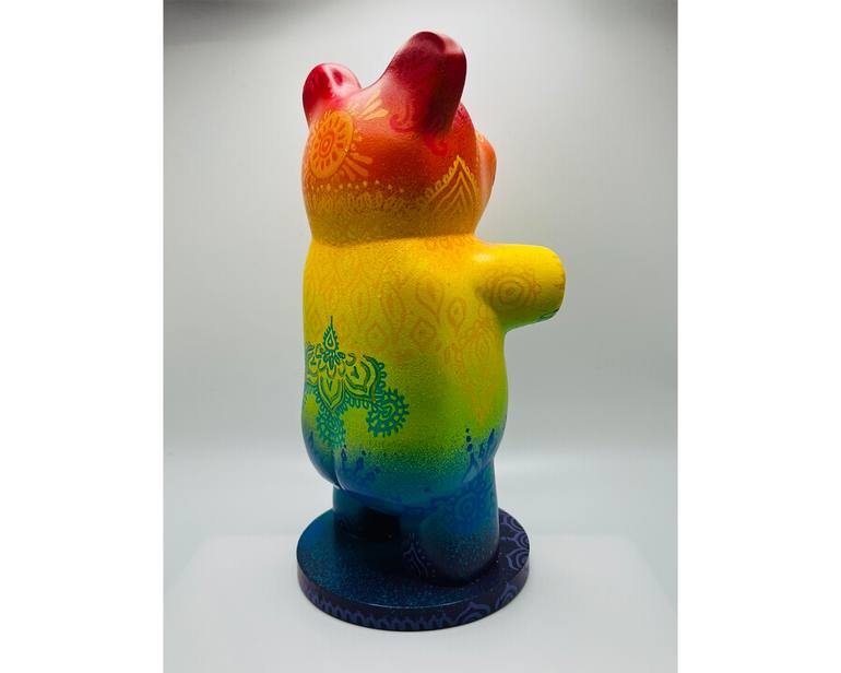 Original Contemporary Pop Culture/Celebrity Sculpture by Sahara Novotna