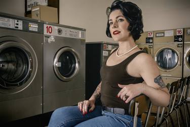 At The Laundromat – Pin Up #2 - Limited Edition of 10 thumb