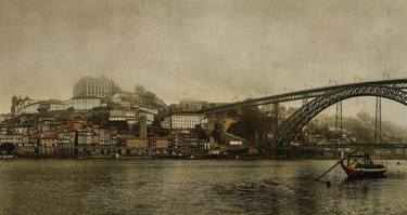 Porto Dom Luis Bridge One Foggy Morning – Old Canvas texture - Limited Edition of 10 thumb