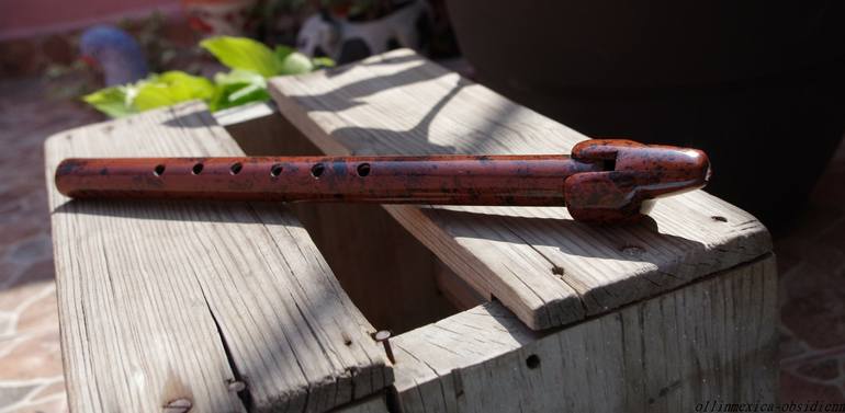 Recorder flute carved in red obsidian mahogany 14i., fine volcanic stone of Mexico. Recorder of exception, art collection - Print
