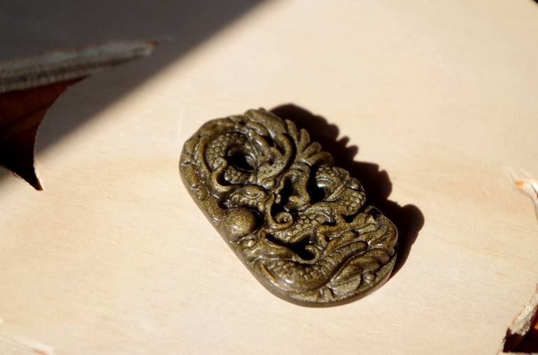 dragon blackgold finestone art pendant, obsidian firestone Mexico, gold obsidian, fine carved dragon gemstone - Print