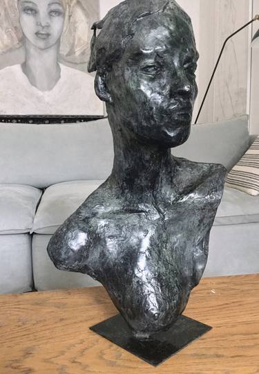 Original Portrait Sculpture by Liliane Danino