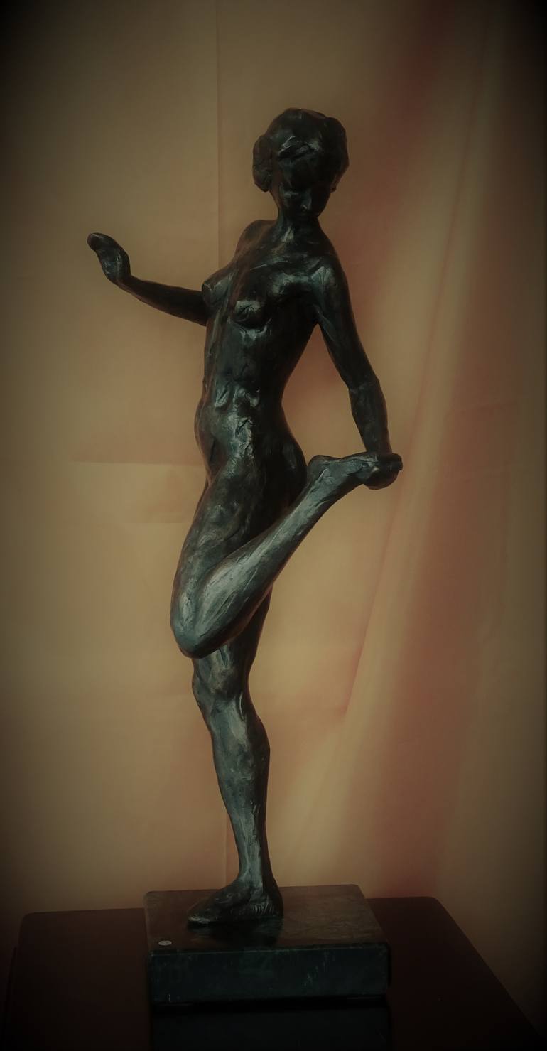 Original Figurative Performing Arts Sculpture by Graziella Curreli