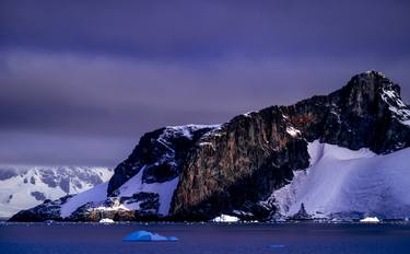 Red Rock - Antarctica thumb