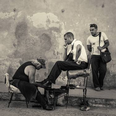 Trinidad, Cuba Shoeshine 2017 No.32 thumb