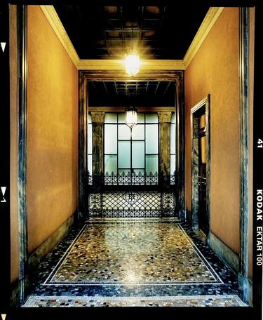 Foyer III, Milan thumb
