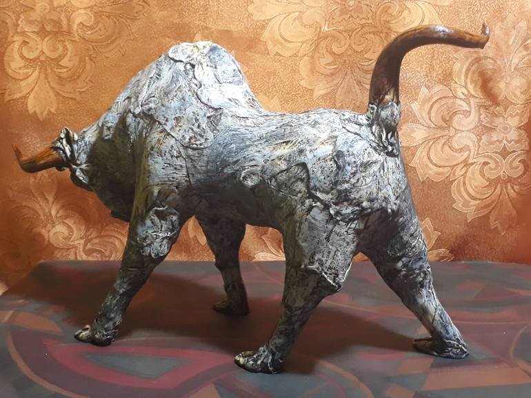 Original Figurative Animal Sculpture by Yani Daquis