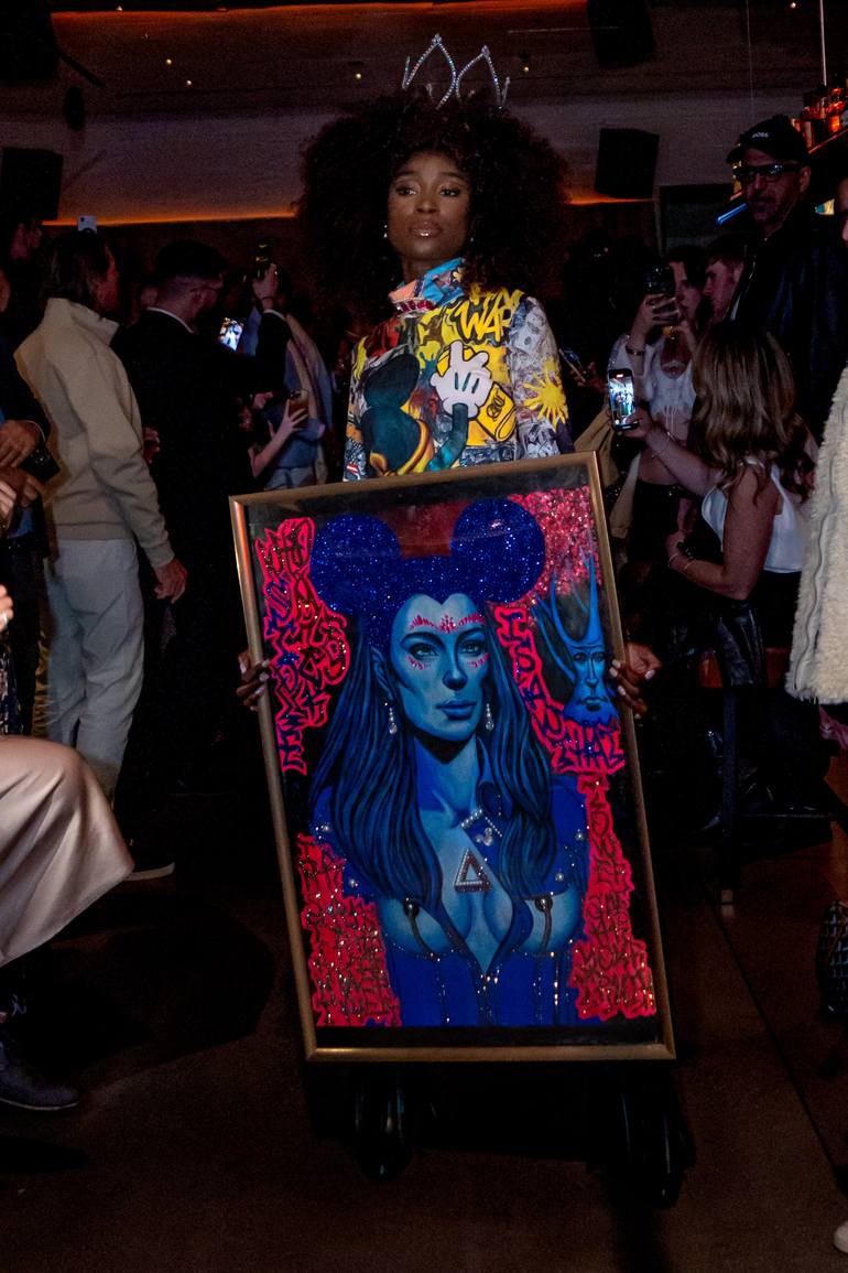 Original Contemporary Graffiti Painting by Alevtina Caravona