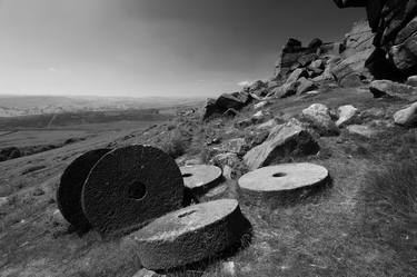 Millstones and rock formations, Stanage Edge, Derbyshire County; Peak District National Park; England - Limited Edition of 20 thumb