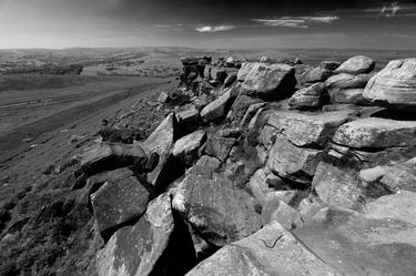 Millstones and rock formations, Stanage Edge, Derbyshire County; Peak District National Park; England - Limited Edition of 20 thumb