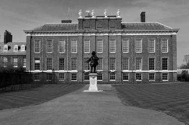 Kensington Palace, Kensington Gardens, Royal Borough of Kensington and Chelsea, London - Limited Edition of 15 thumb