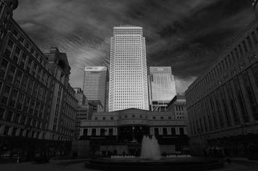 Skyscrapers in One Canada Square, Canary Wharf, Tower Hamlets, London City - Limited Edition of 15 thumb