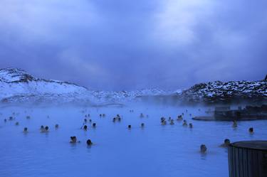 People in the Blue Lagoon geothermal spa, Reykjanes Peninsula, South western Iceland - Limited Edition of 15 thumb