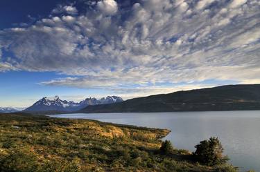 Dawn light, Lago del Torro and the Cerro Paine Grande mountains, Torres de Paine, Patagonia, Chile - Limited Edition of 15 thumb